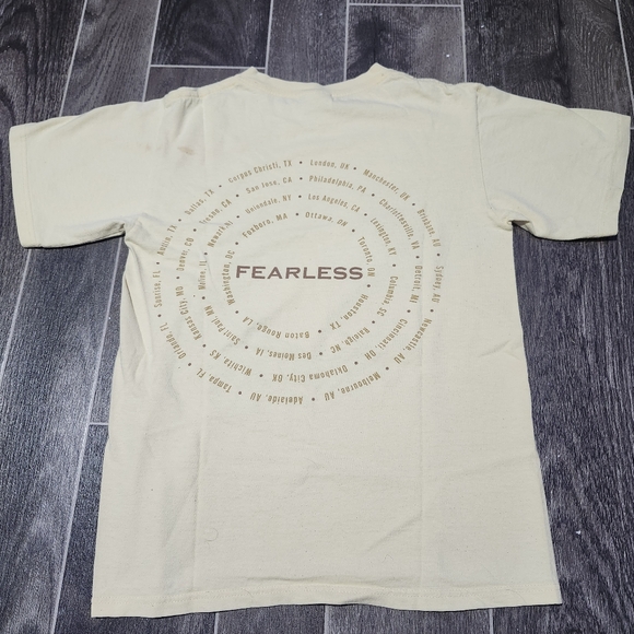 Vintage Taylor Swift Tour Shirt Size Small - Picture 2 of 7